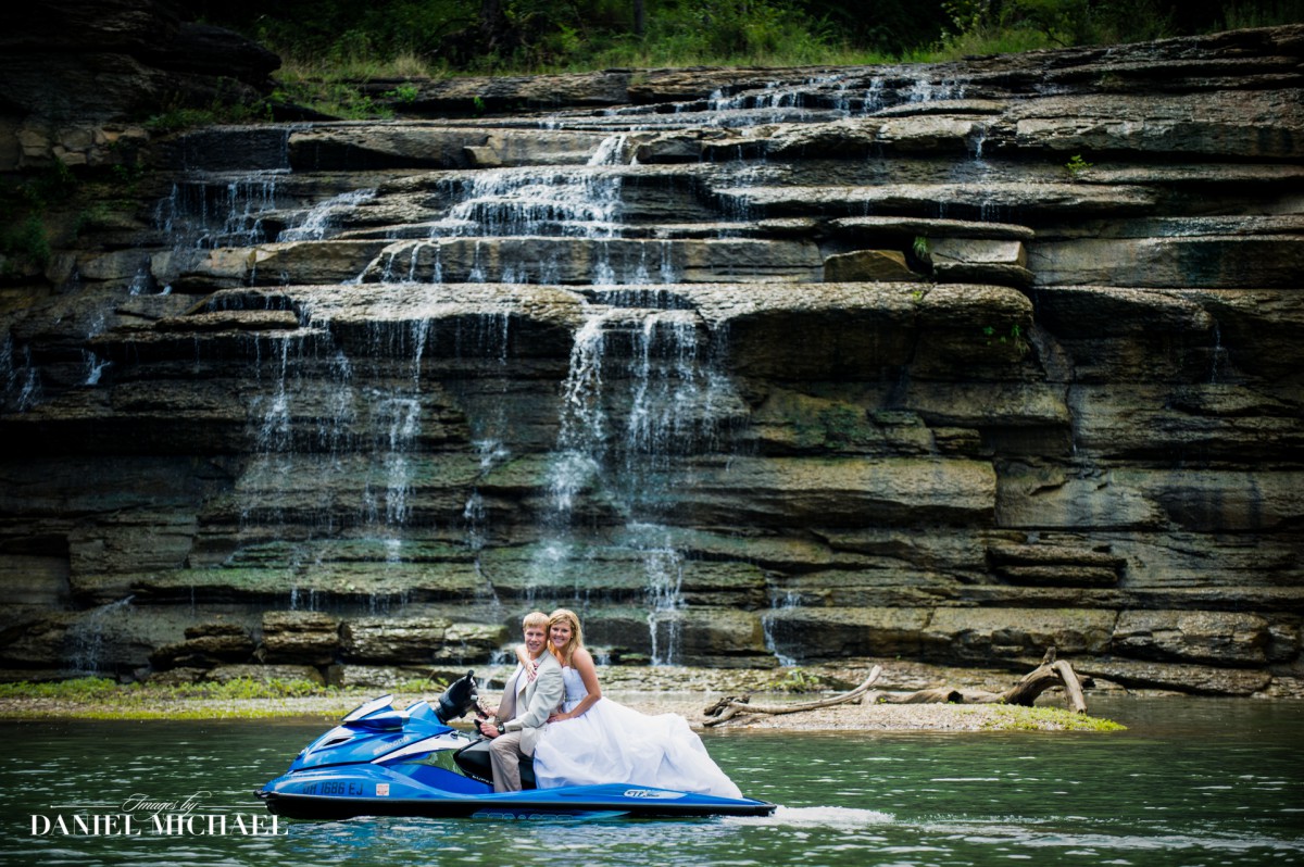 Lake Cumberland Wedding Photographers