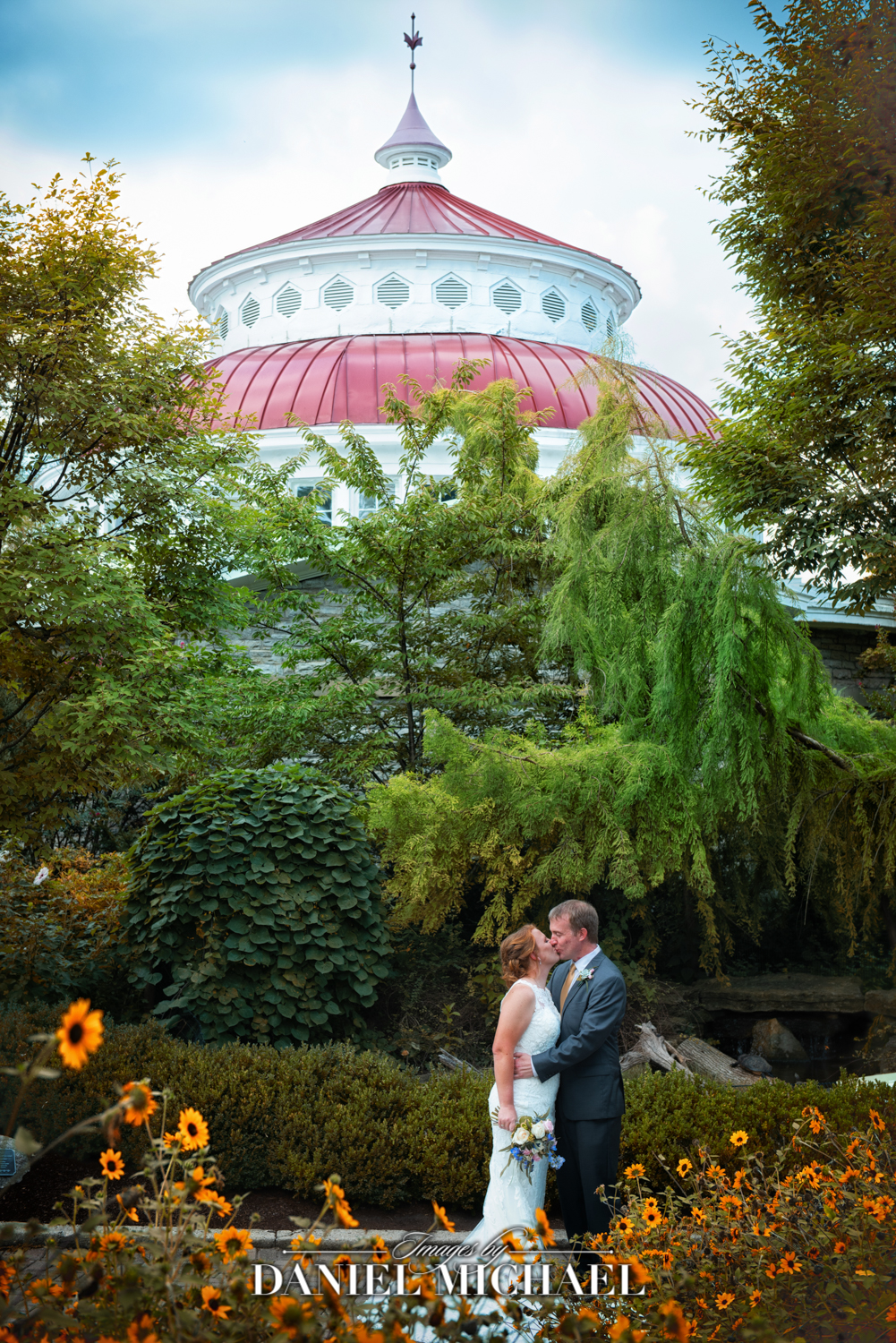 Cincinnati Zoo Wedding Photography