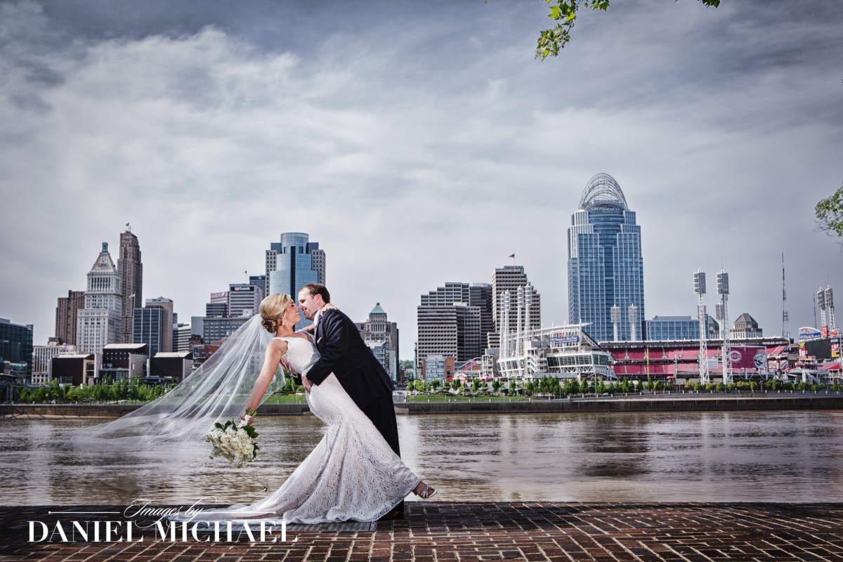 Cincinnati Skyline Wedding Photography