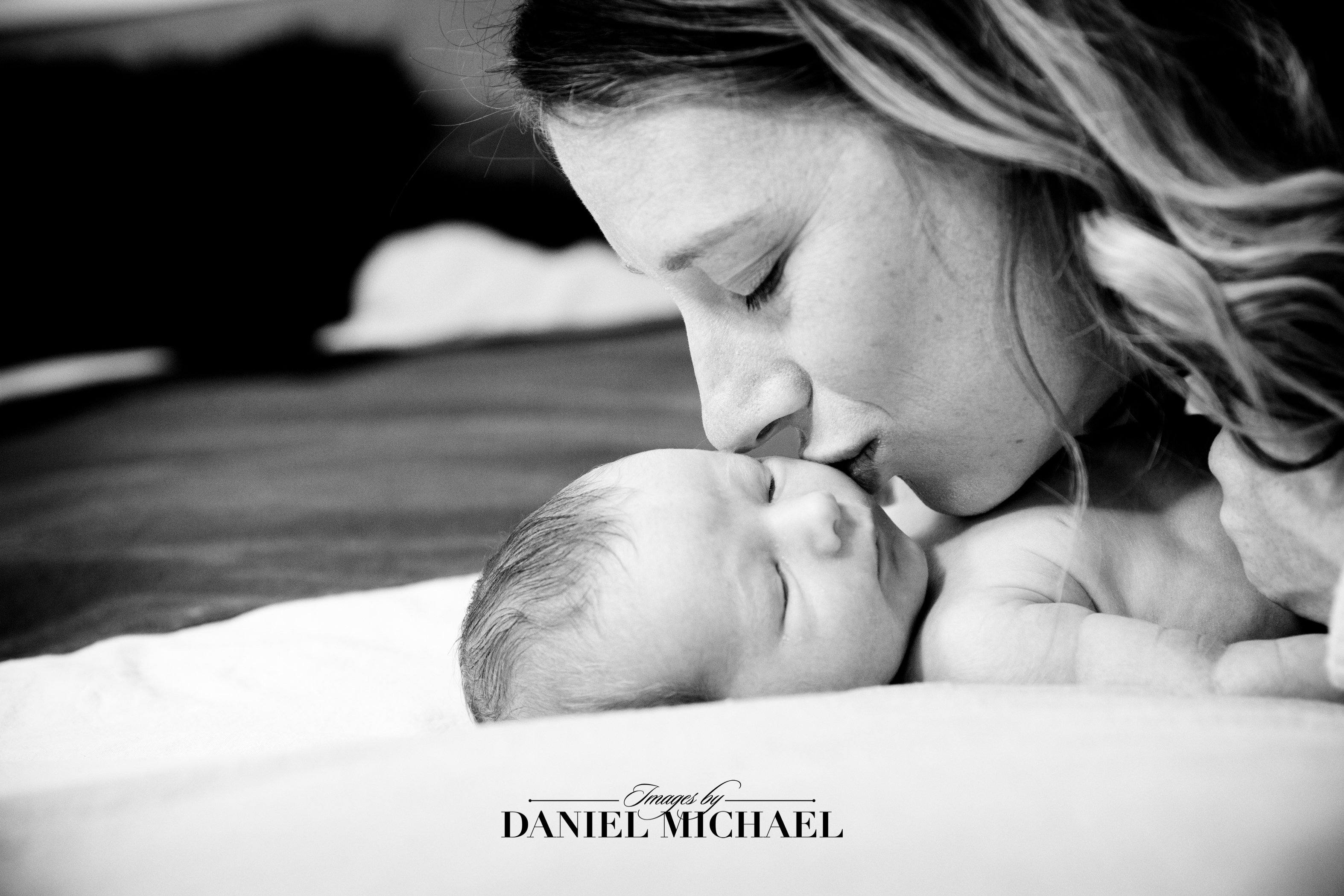 Cincinnati Lifestyle Photography, In Home Newborn Photographer, Newborn Photography, Jessica Rist