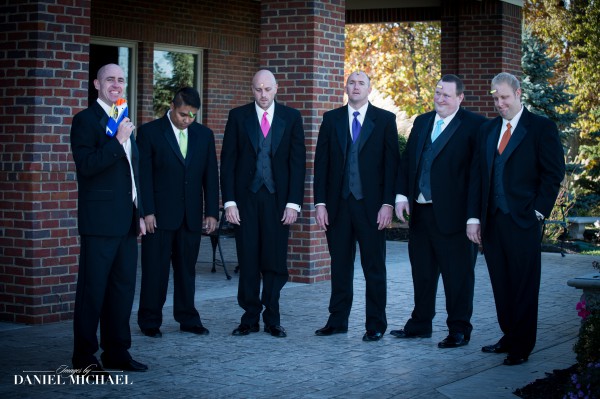 Fun Groomsmen Wedding Photos