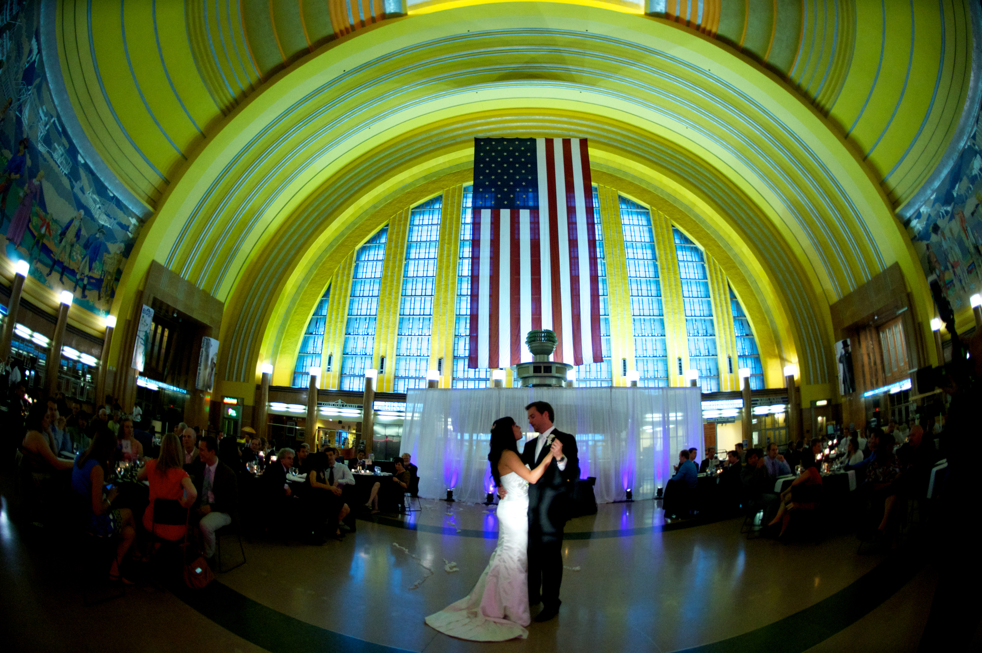 Union Terminal Wedding Photo