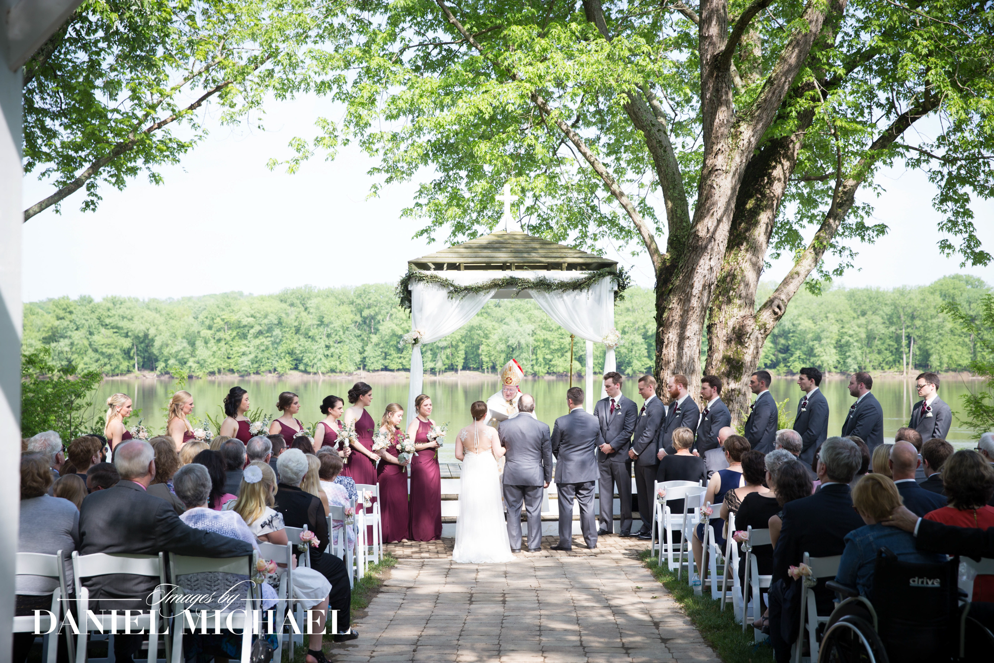 The Inn at the Oneonta Wedding Ceremony