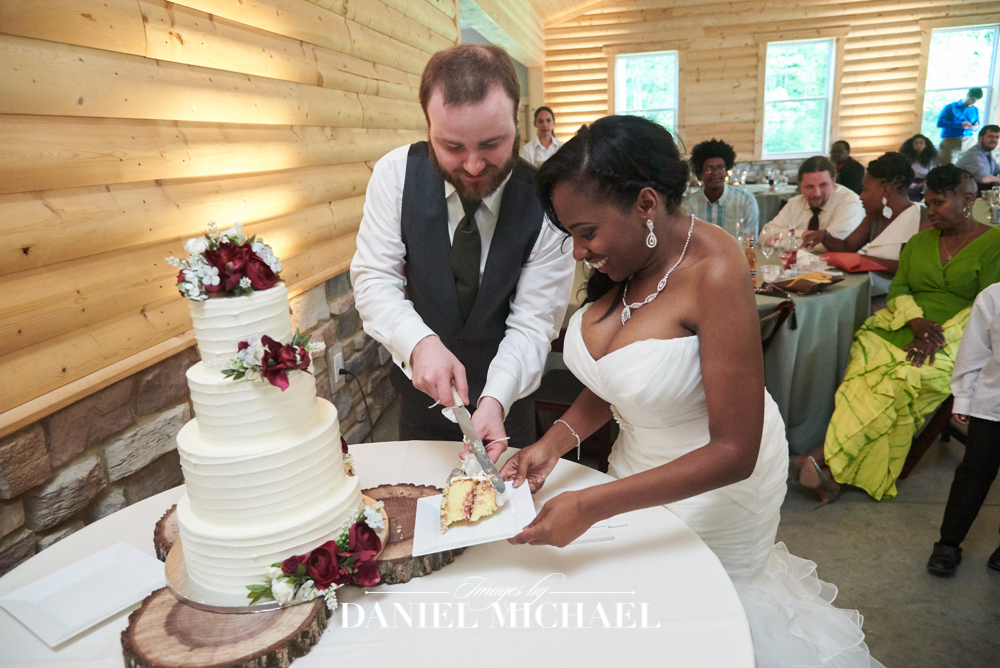 Timeless Charm Venue Wedding Photography Cake