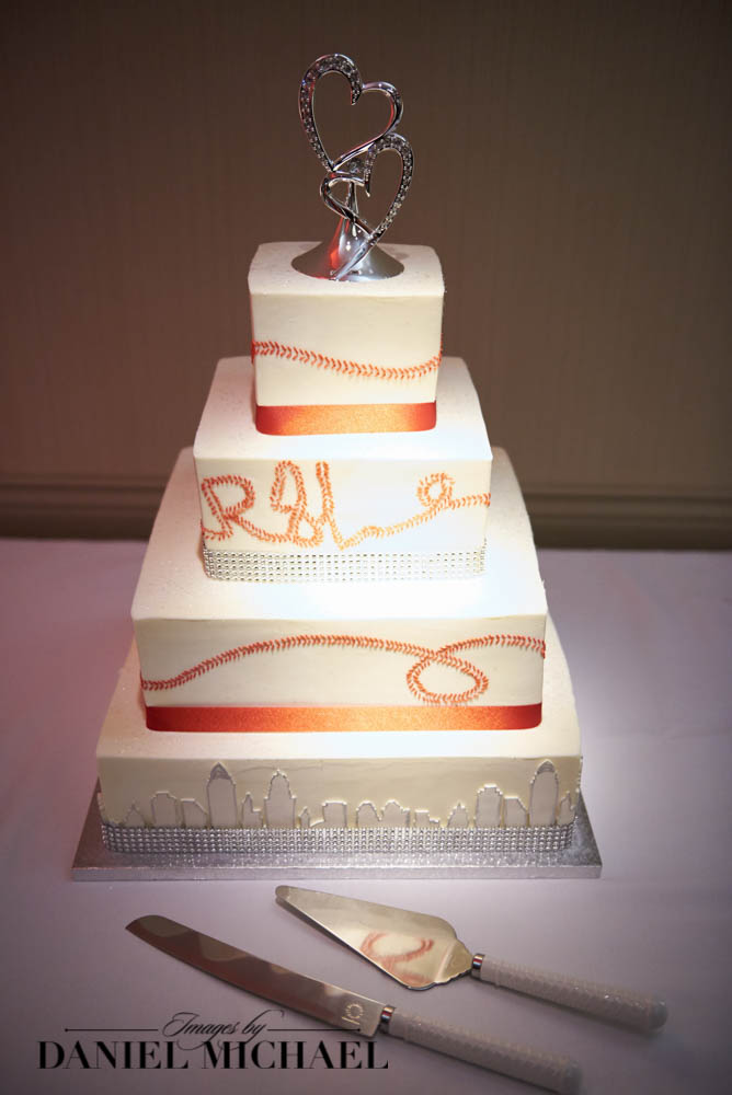 Wedding Cake Cincinnati photos