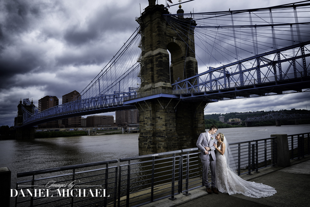 Smale Riverfront Park Wedding Photography